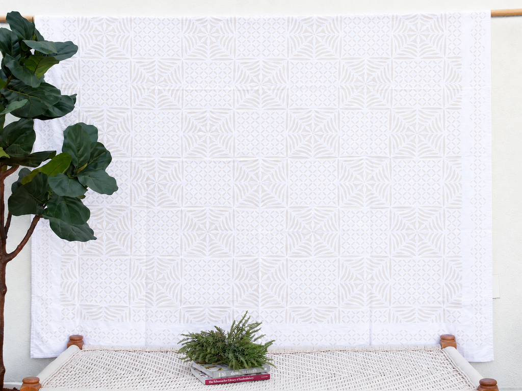 Hibiscus Star White Applique Cotton Bedspread