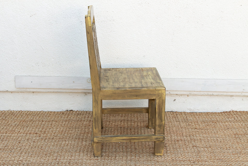 Carved Spanish Colonial Crest Chair (Trade)