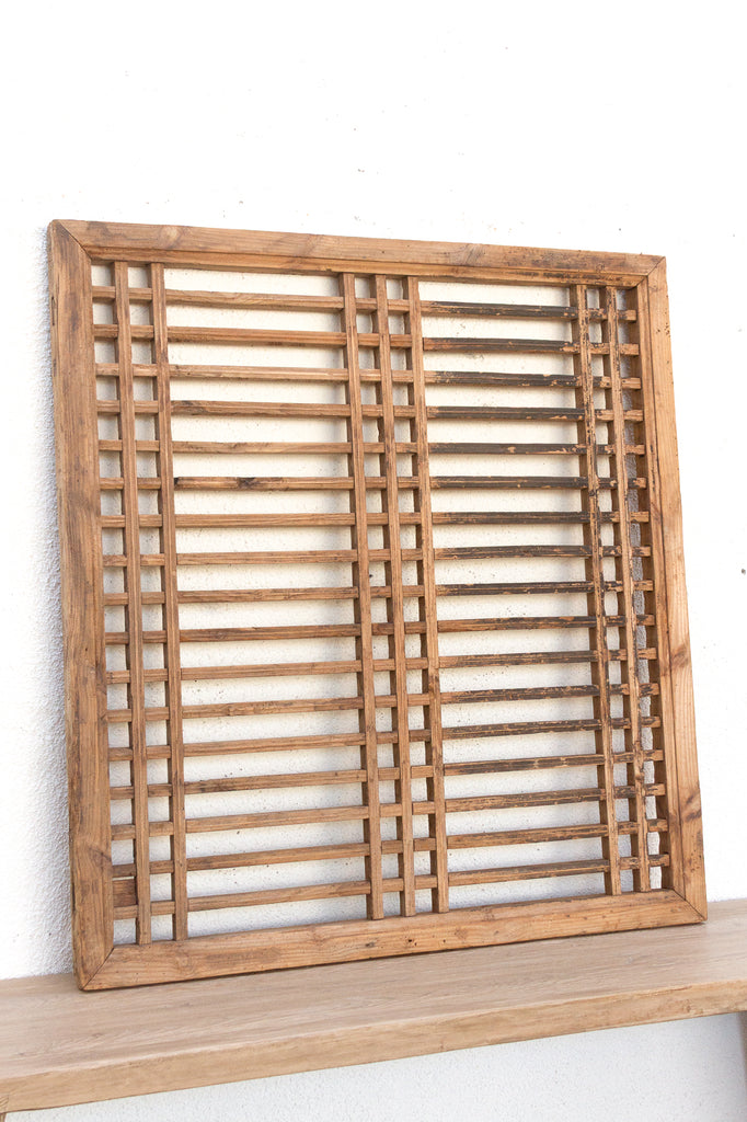 Timeless Rustic Simple Lattice Window (Trade)