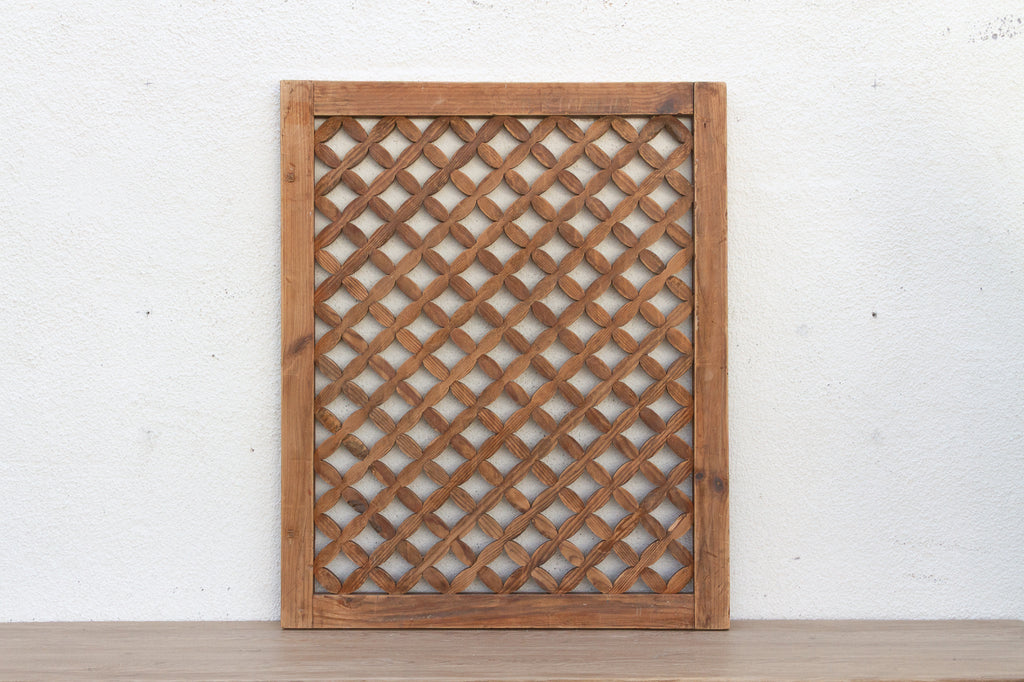 Antique Wood Lattice Garden Screen