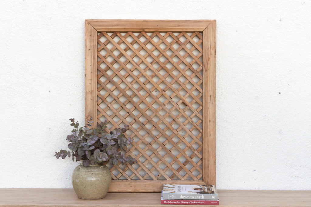 The Classic Grid, Antique Lattice Screen
