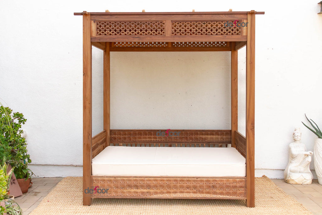 Monumental Reclaimed Teak Floral Jali Canopy Daybed (Trade)
