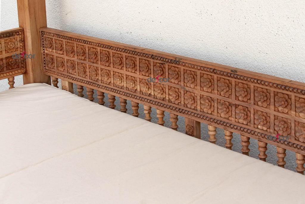 Monumental Reclaimed Teak Floral Jali Canopy Daybed (Trade)