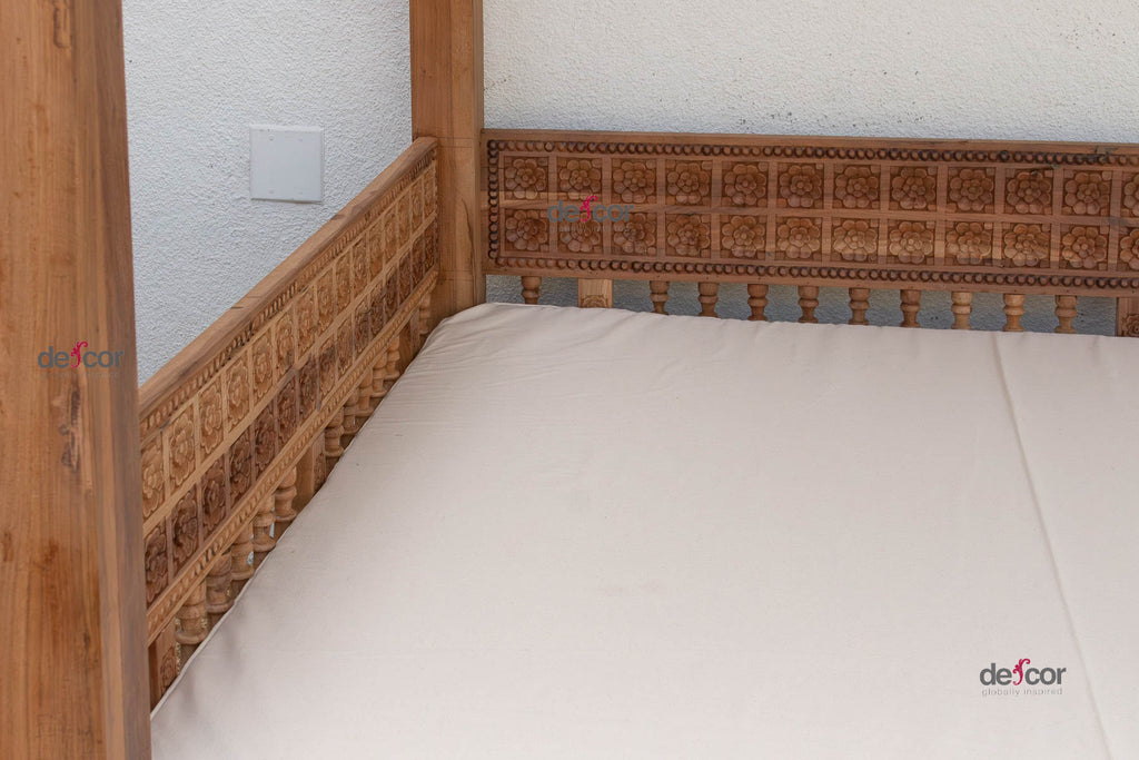 Monumental Reclaimed Teak Floral Jali Canopy Daybed (Trade)