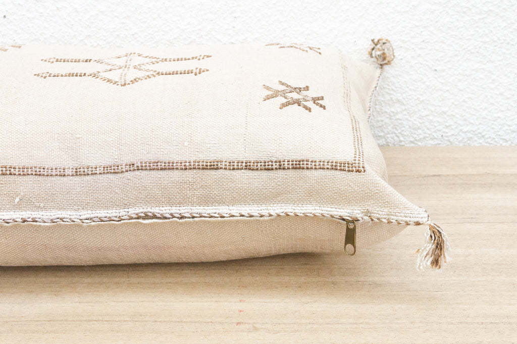 Alabaster Lace Lumbar Silk Rug Lumbar Pillow