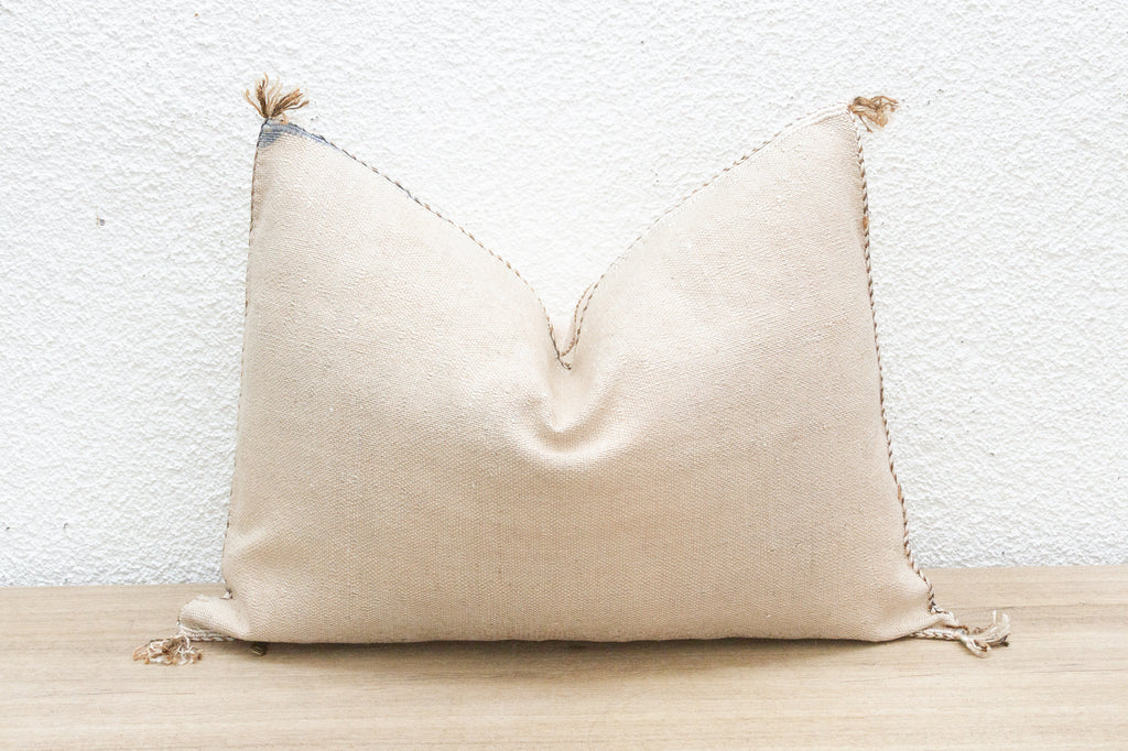 Camel Trail Lumbar Silk Rug Lumbar Pillow