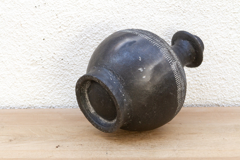 Zoomorphic Peruvian Chimu Blackware Vessel