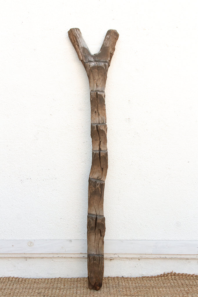 Bandiaggara Pillar, Antique African Ladder