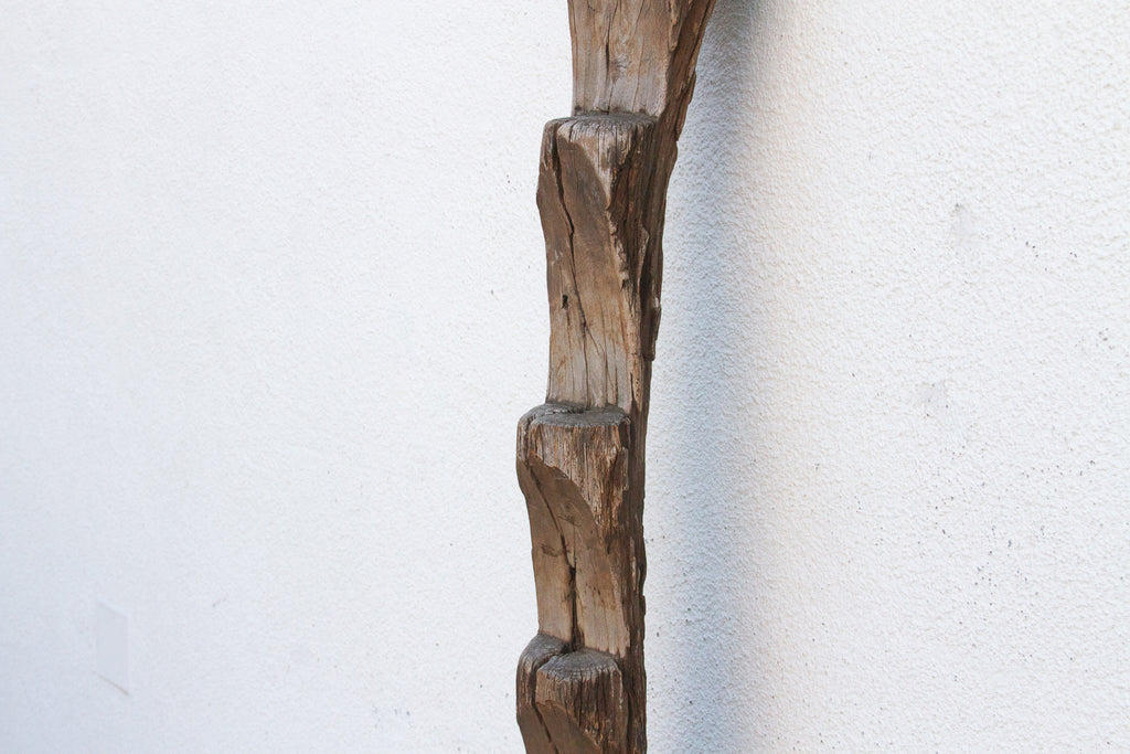 Bandiaggara Pillar, Antique African Ladder