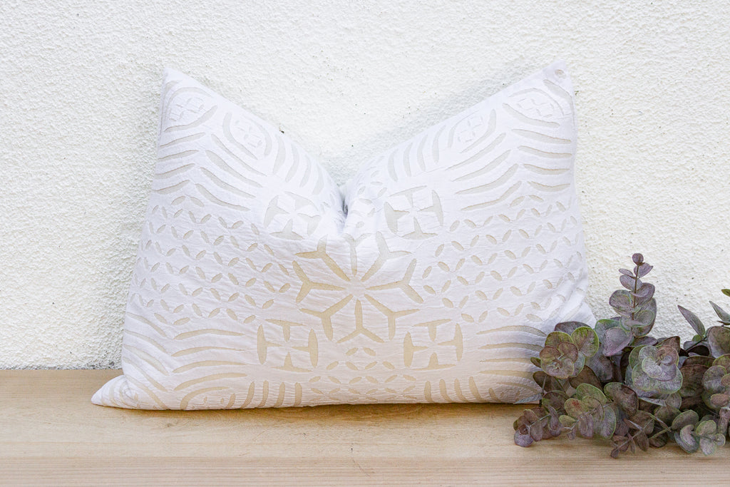 River Shell Lumbar Applique Pillow Cover