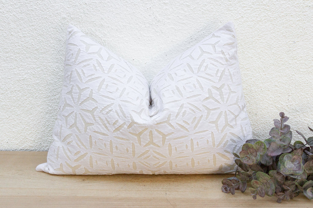 Zinna Lumbar Applique Pillow Cover