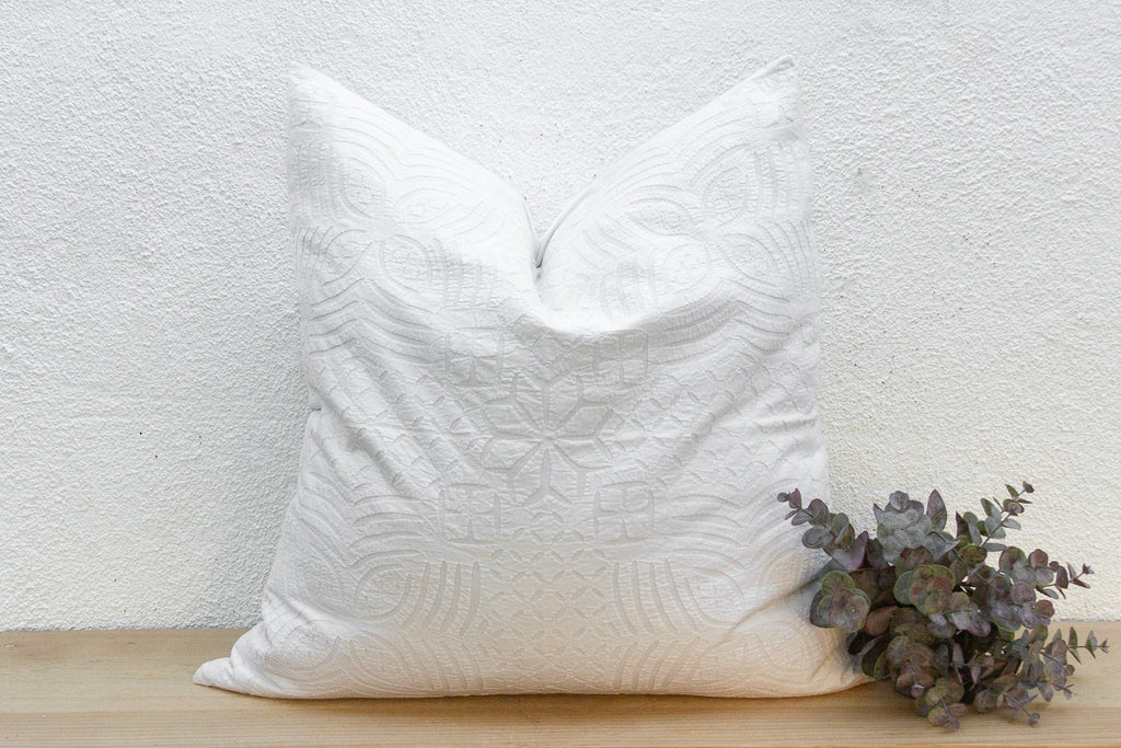 Linen Horizon Large Applique Pillow Cover