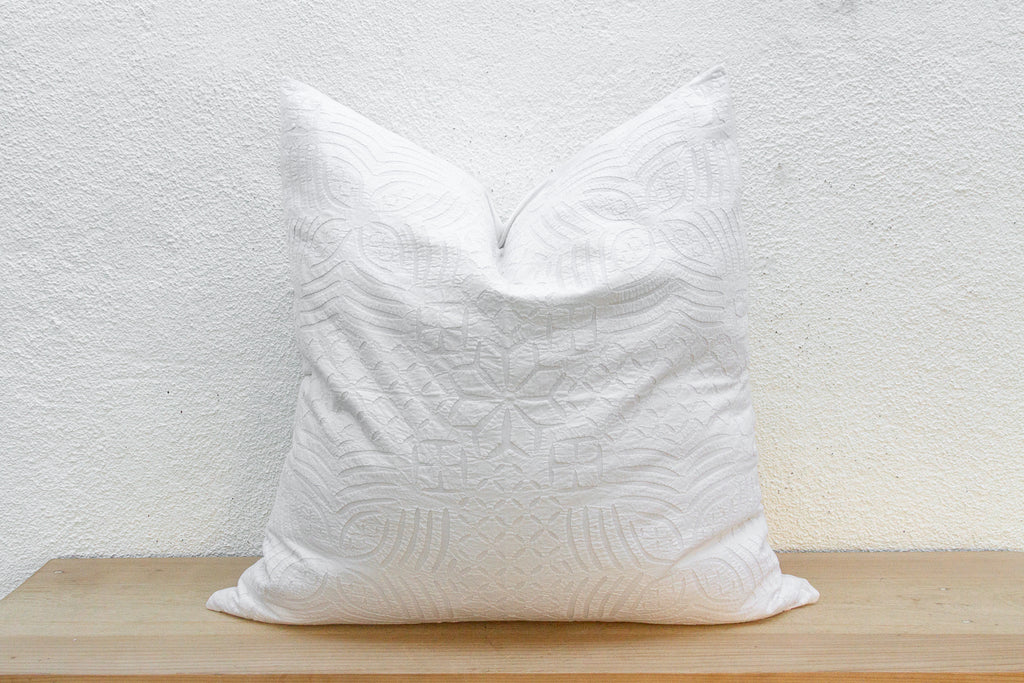 Linen Horizon Large Applique Pillow Cover