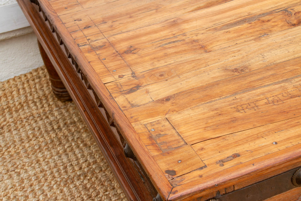 Grand Takhat Large Indian Teak Coffee Table (Trade)