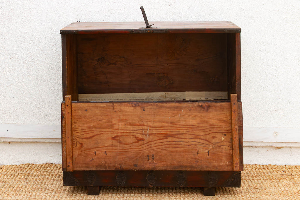 Josean Heirloom, Large Antique Bandaji Chest (Trade)