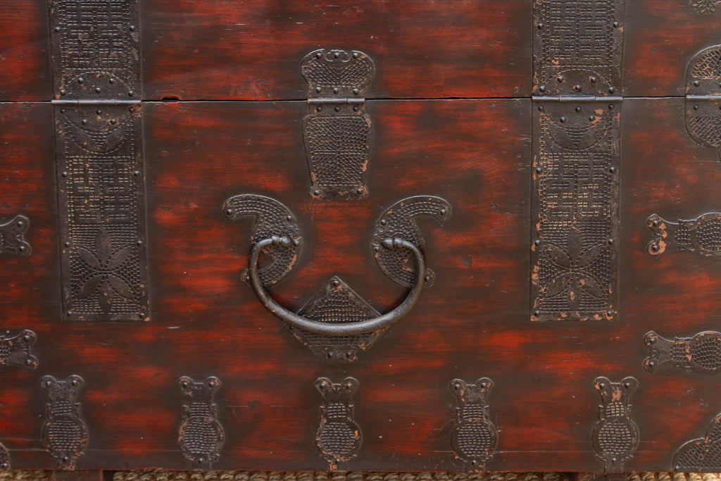 Josean Heirloom, Large Antique Bandaji Chest (Trade)