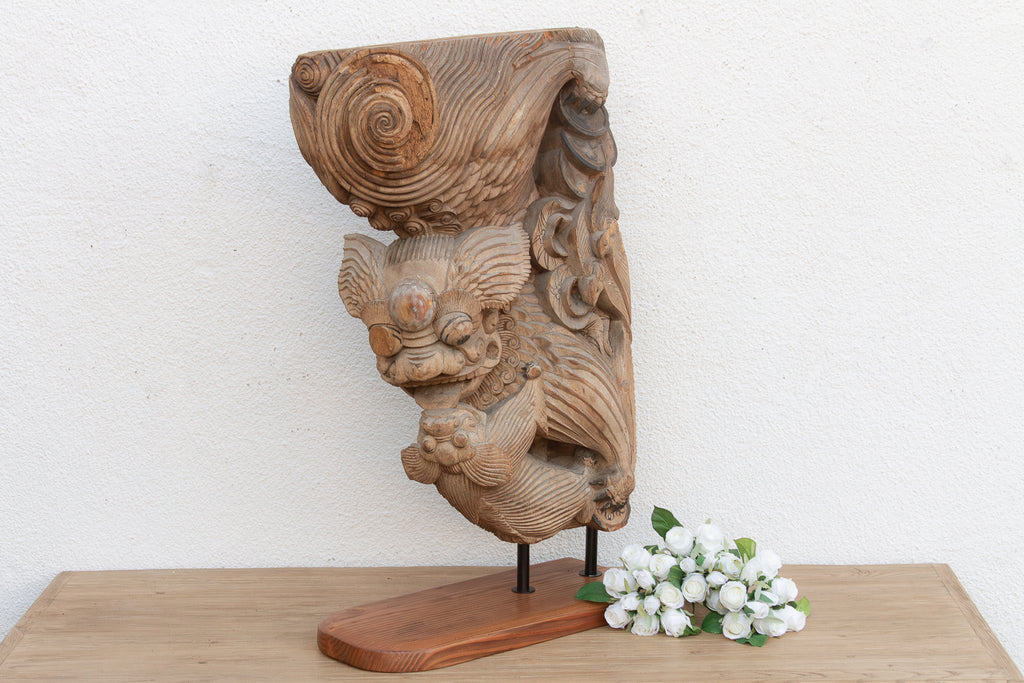 Qing Dynasty Finely Carved Palace Corbel