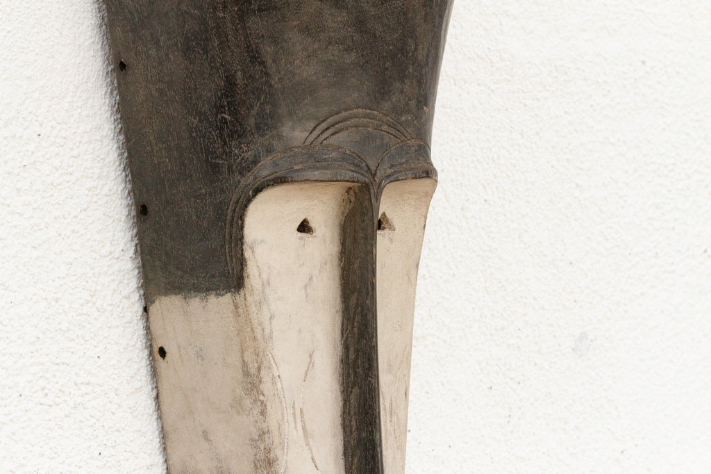 Tall, Slender & Elegant Fang Ngil Mask