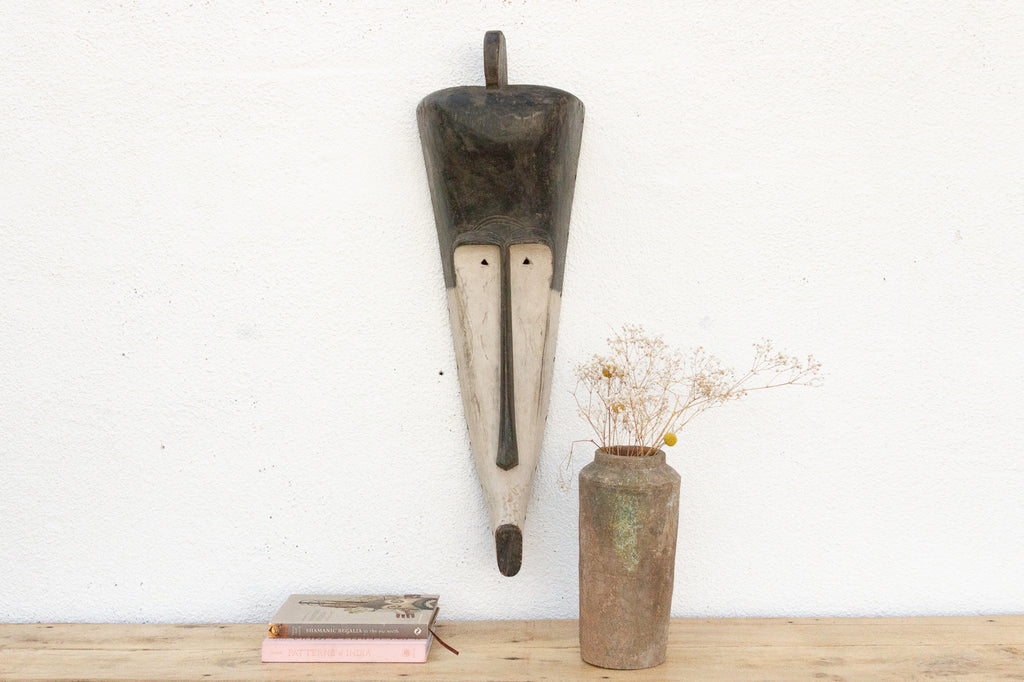 Tall, Slender & Elegant Fang Ngil Mask