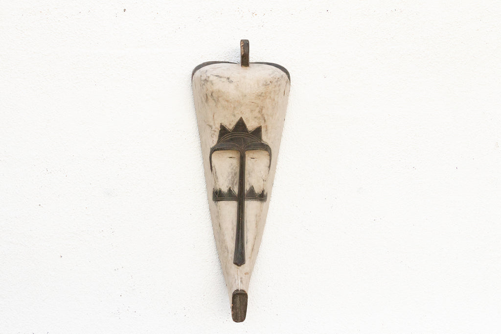 The Crowned Spirit, Large Black & White Fang Mask (Trade)