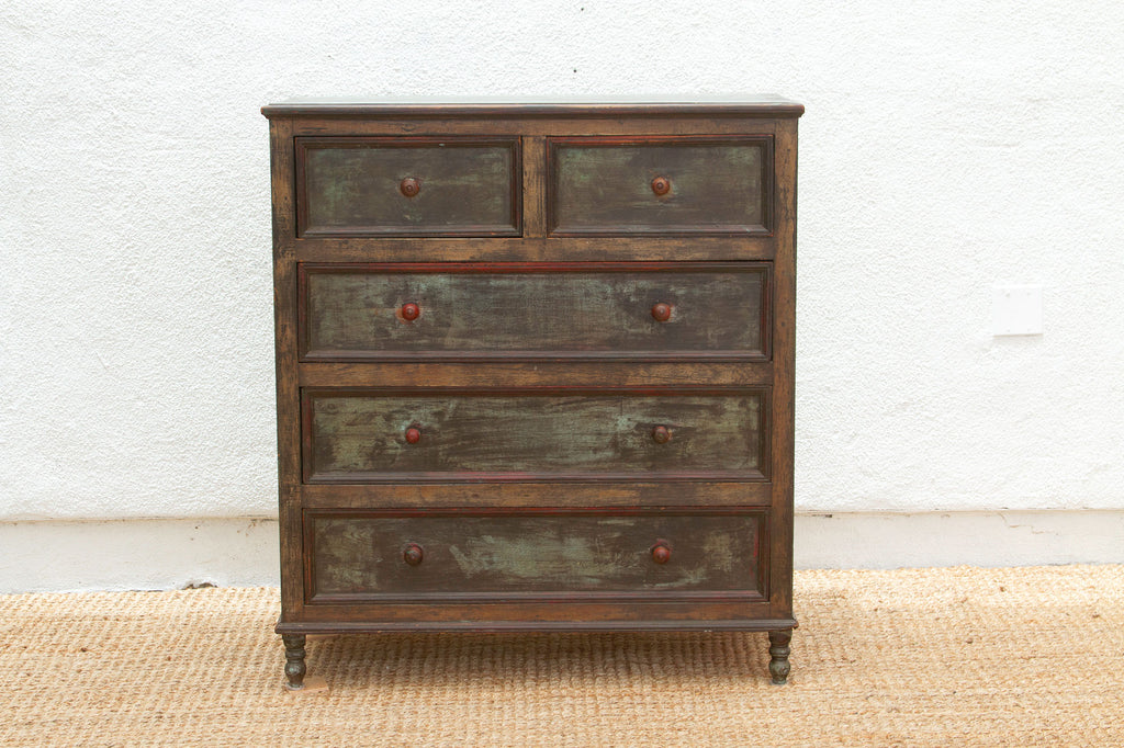 Early 20th Century Charming Chest of Drawers (Trade)