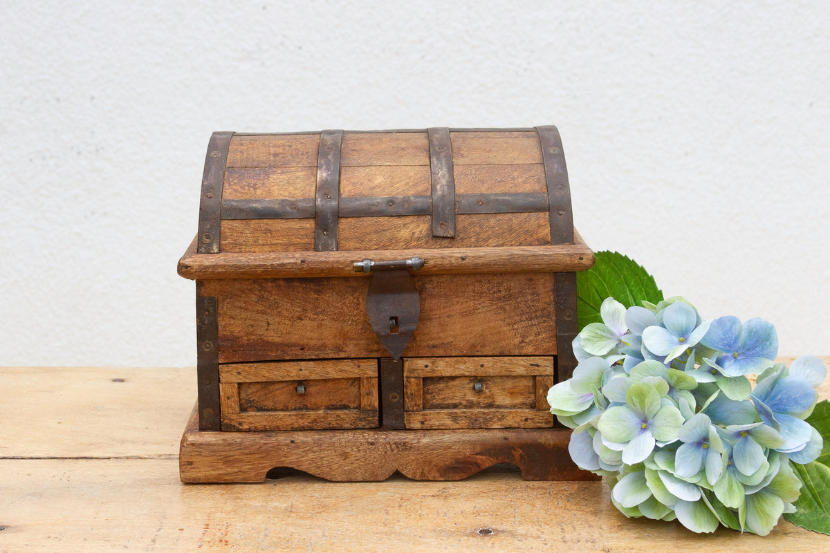 Rustic Wooden Spice Merchant Box– DE-COR | Globally Inspired