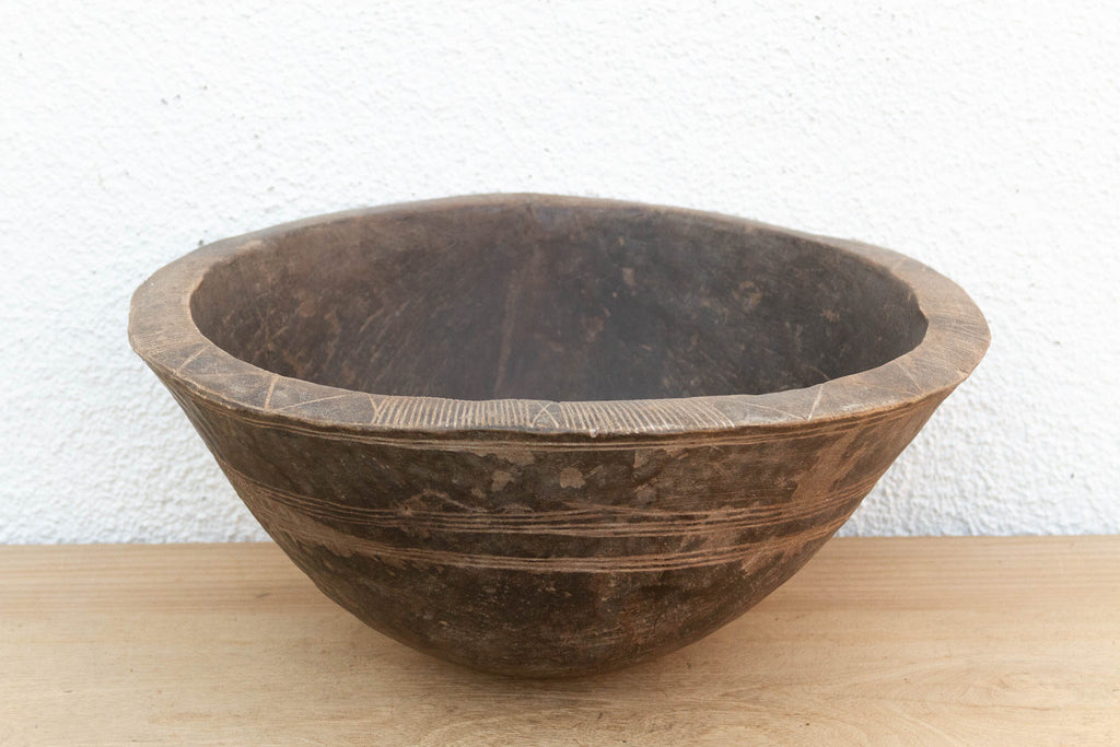 Large Dark Espresso Brown Milking Bowl