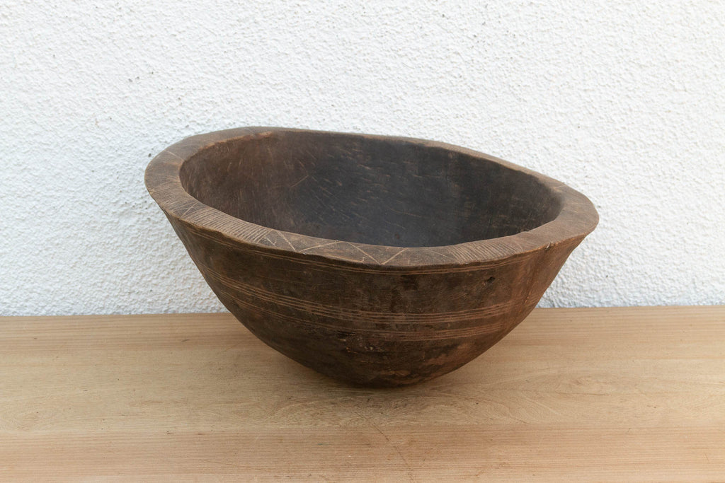 Large Dark Espresso Brown Milking Bowl
