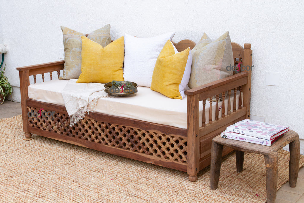 Reclaimed Moroccan Club Daybed Sofa (Trade)