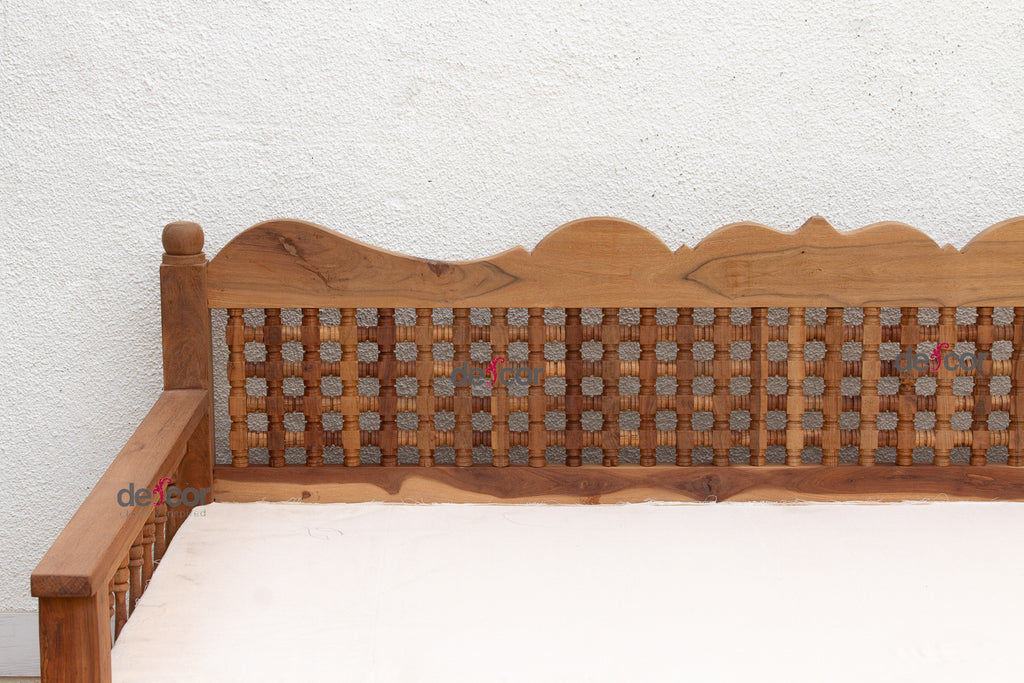 Reclaimed Moroccan Club Daybed Sofa (Trade)