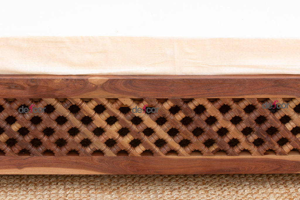 Reclaimed Moroccan Club Daybed Sofa (Trade)