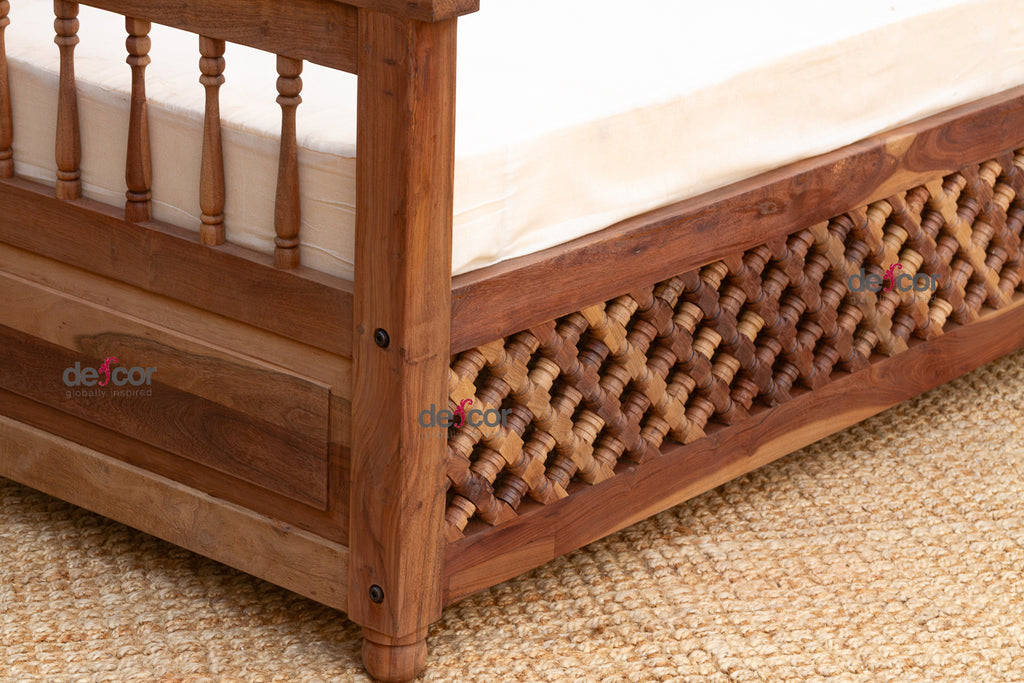 Reclaimed Moroccan Club Daybed Sofa (Trade)