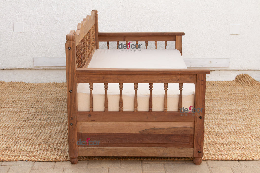 Reclaimed Moroccan Club Daybed Sofa (Trade)