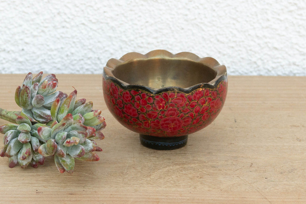 Small Kashmiri Scalloped Enamel Bowl (Trade)