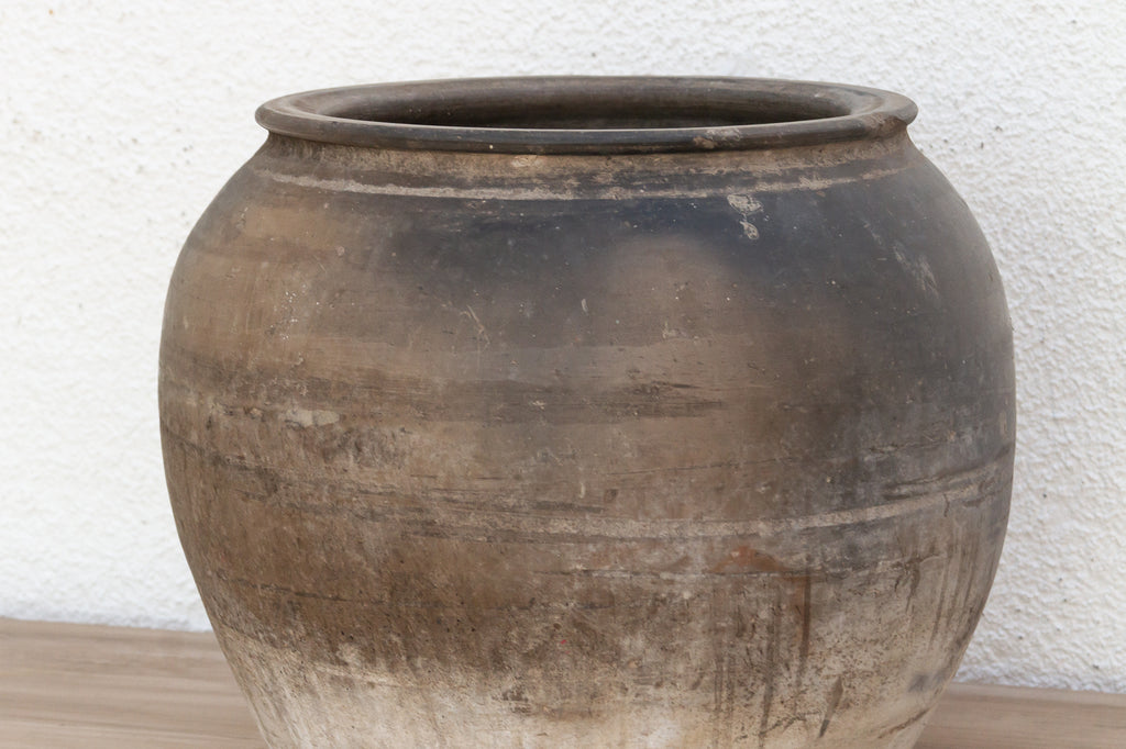 Wabi Clay Earthenware Jar