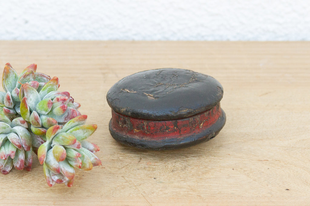 Petite Antique Round Leather Lidded Box