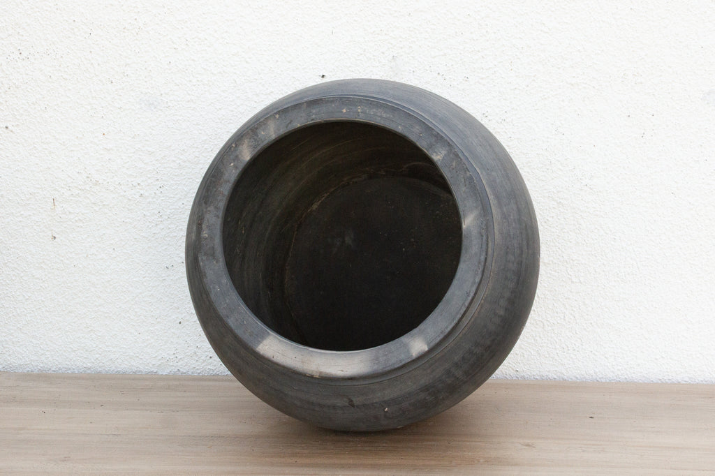 Obsidian Patina Clay Pot
