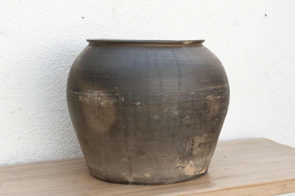 Large Vintage Timeworn Clay Vessel (Trade)