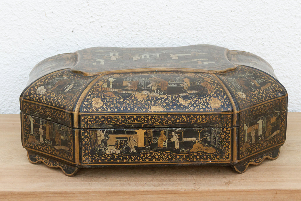 Large Vintage Black & Gold Chinoiserie Box (Trade)