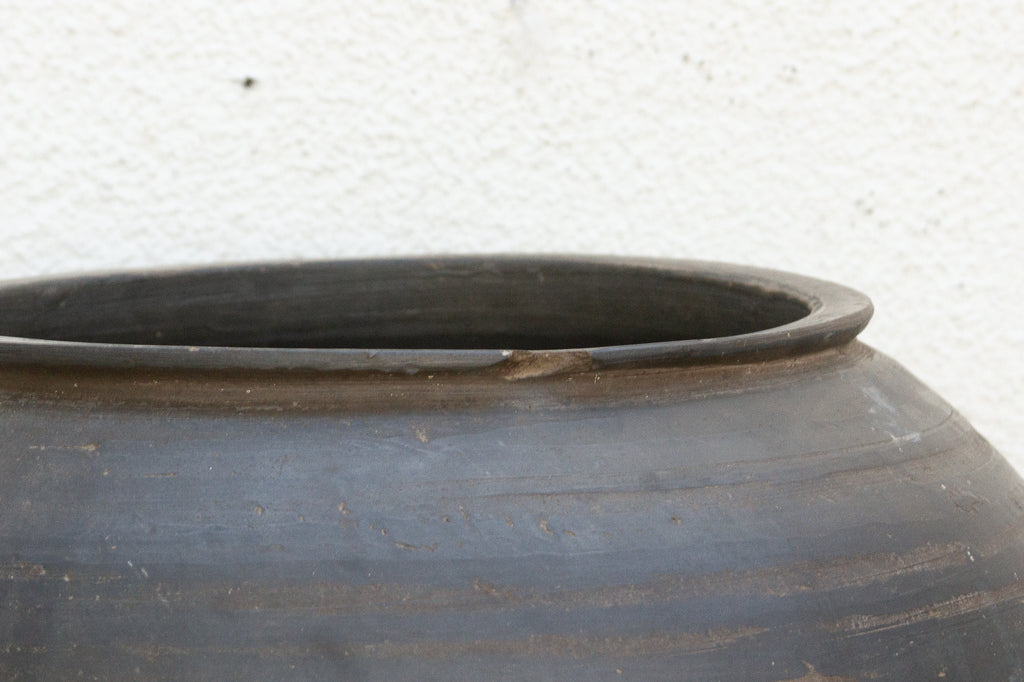 Large Vintage Timeworn Clay Vessel (Trade)