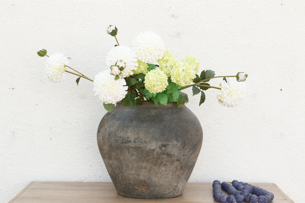 Midnight Graphite Clay Pot