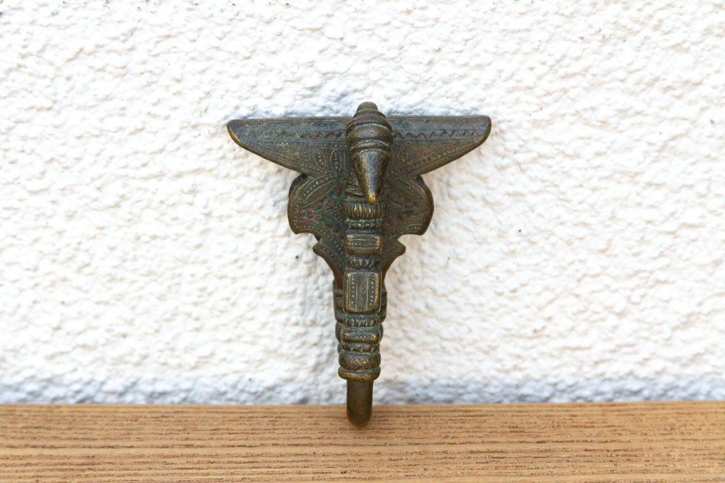 Scalloped Crest Antique Bronze Hook