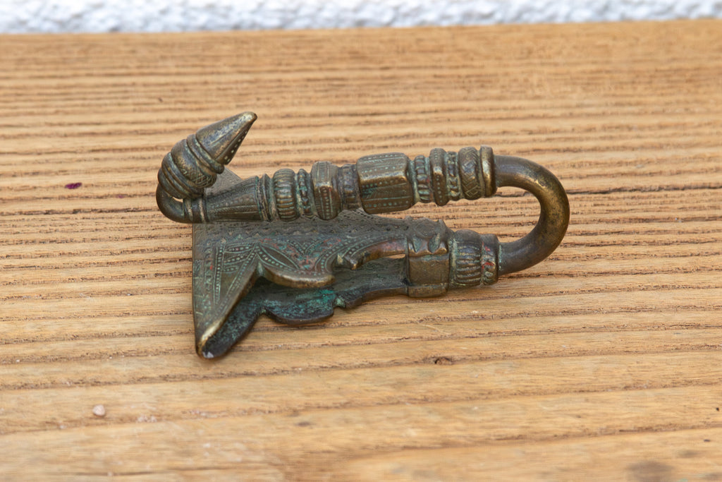 Scalloped Crest Antique Bronze Hook