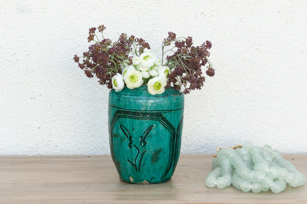 Early 20th Century Chinese Green Glaze Vase