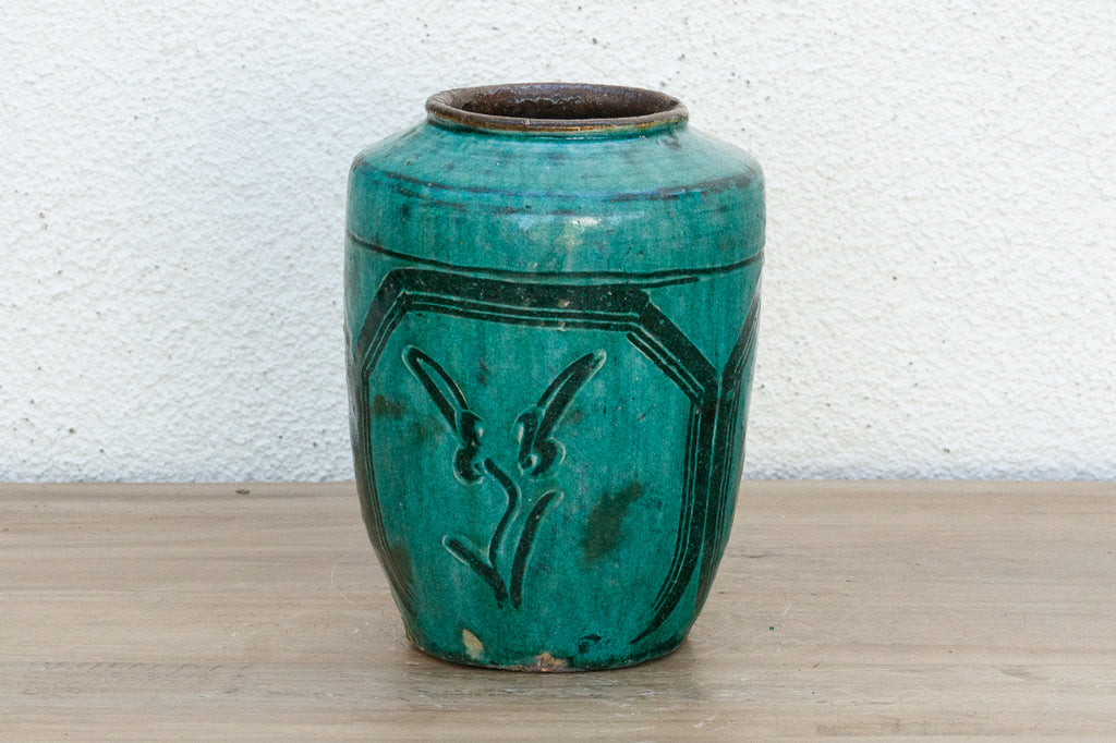 Early 20th Century Chinese Green Glaze Vase