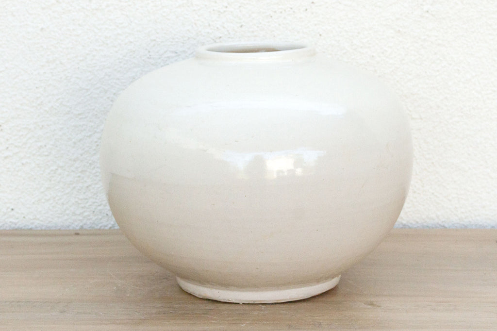 Serene Oriental Large Porcelain White Vessel