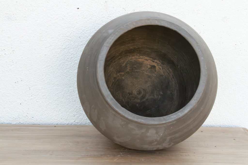 Large Earthenware Clay Pot
