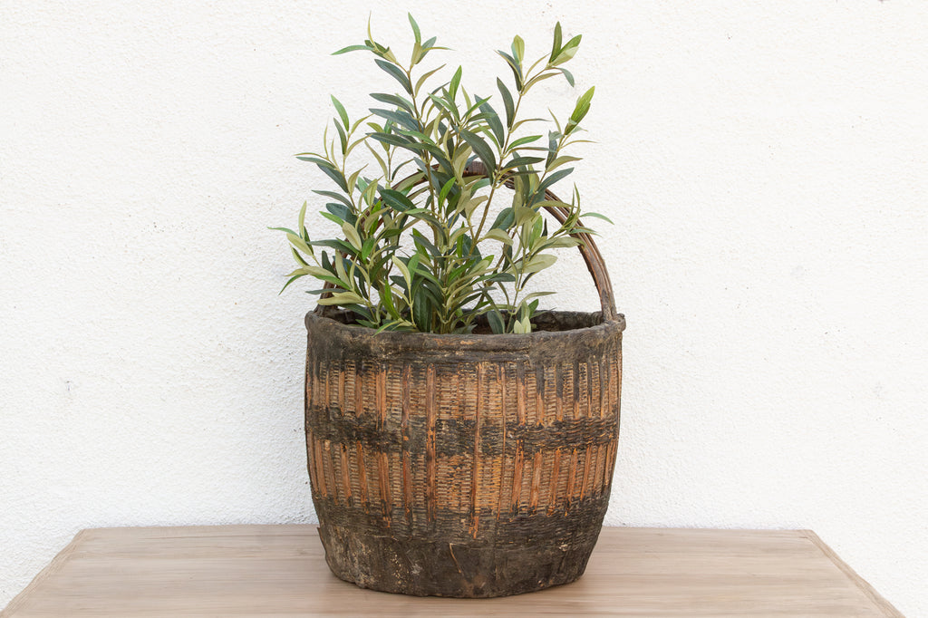 Vintage English Farmhouse Basket