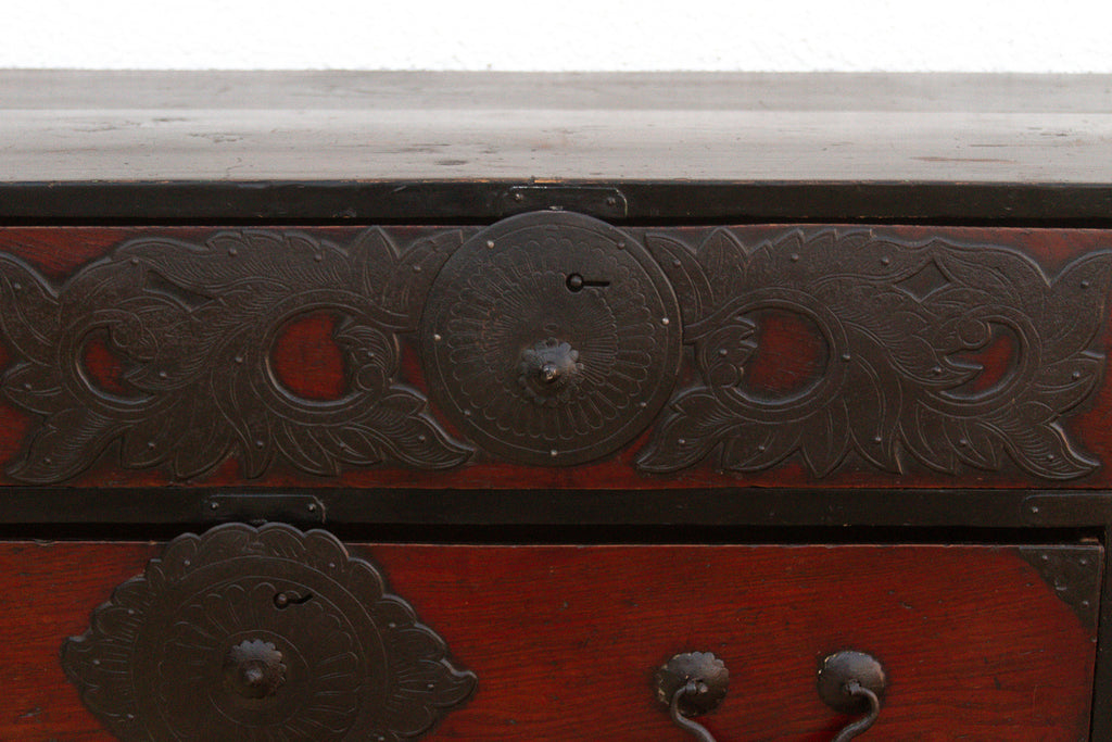 Antique Japanese Metal-bound Tansu Dresser