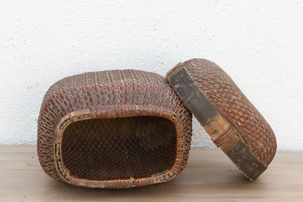 Antique Willow Storage Basket w/Lid